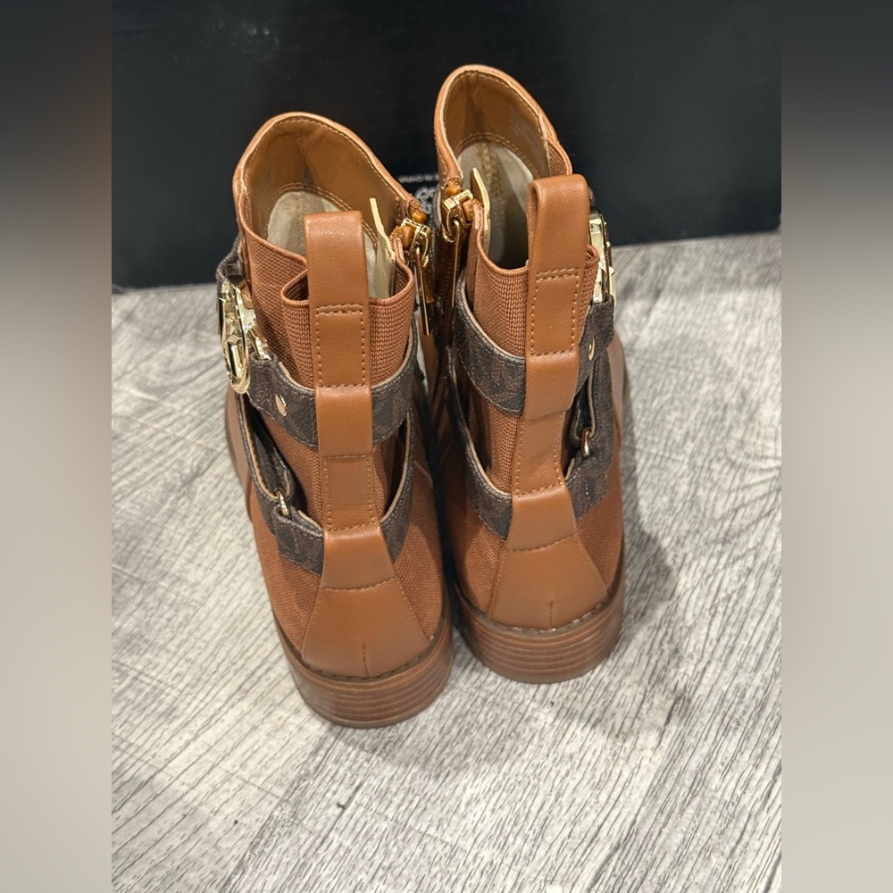 MICHAEL Michael Kors Rory Flat‎ Booties - Picture 3 of 5